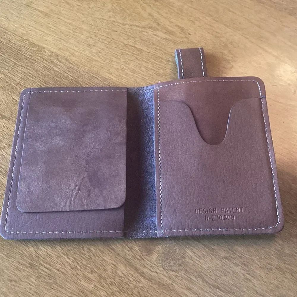 Jake Johnson Side Kick Wallet - Picture 4 of 6